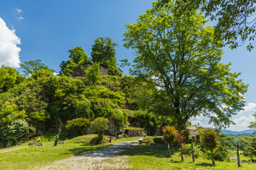 日本　岐阜県中津川市にある岩山の上に建つ苗木城の天守展望台