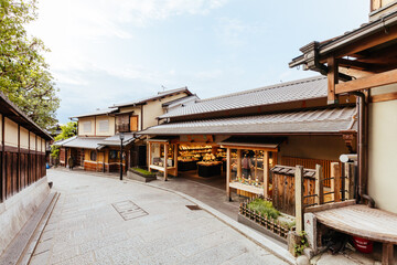 Naklejka premium Street in Higashiyama District in Kyoto Japan