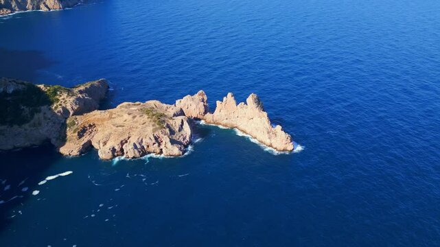 Ses Torretes, islotes en la isla de Ibiza.