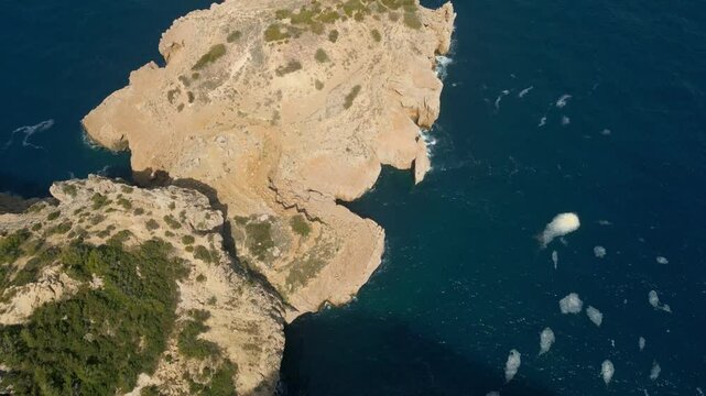 Ses Torretes, islotes en la isla de Ibiza.