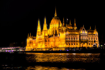 Grandi monumenti: il Parlamento di Budapest