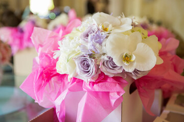 Bouquets with Roses and Orchids for Wedding