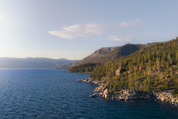 Lake Tahoe Secret Cove – malerische Landschaft am kristallklaren Bergsee