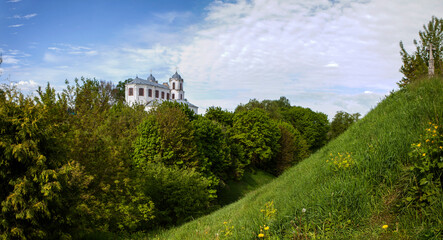 Naklejka premium Church of the Assumption of the Blessed Virgin Mary (Carmelite Church). View from the Castle Hill. Mstislavl, Belarus