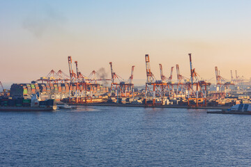 横浜都市風景　横浜港