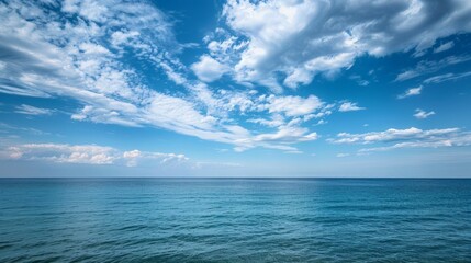 Obraz premium Blue Sky and Ocean Horizon.