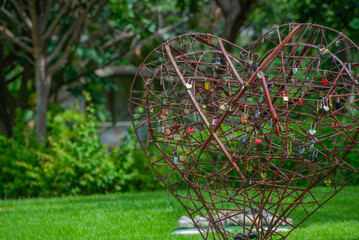 A metal heart symbol of union