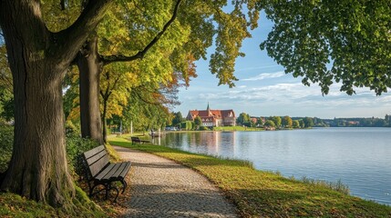 Obraz premium Lake Grosser Eutiner See Promenade, Holstein Switzerland