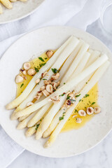 Asparagus with beurre noisette