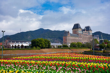 庭, 建築, ビル, 花, 公園, 花, とぶ, 旅行,  シティ, ランドマーク, サマータイム, 宮殿, 空, 風景, チューリップ, タワー, チャーチ, 家, 野原, 赤, 自然, 古い