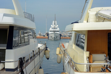  Yachts nel Porto