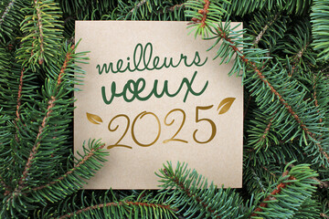 Meilleurs vœux 2025, avec branches de sapin et papier Kraft
