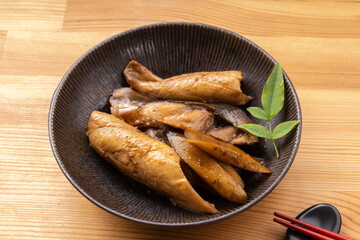 鰤のあら炊き