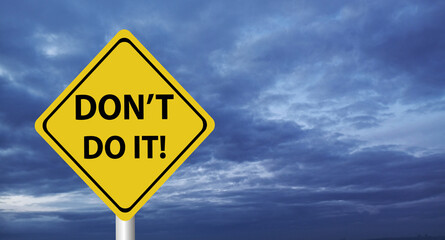 Don't and don't icons. Check mark and cross. Like and dislike the symbols. Positive and negative...