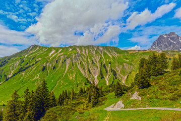 Wanderweg vom Hochtannbergpass in Warth zum Körbersee in Schröcken (Vorarlberg, Österreich)	