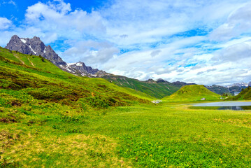 Der Kalbelesee am Hochtannbergpass in Warth Vorarlberg, Österreich