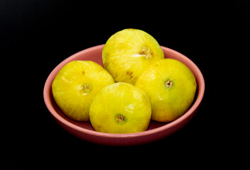 As a delicious autumn fruit, the figs to east in a snack plate