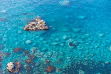 積丹ブルーの透き通る海