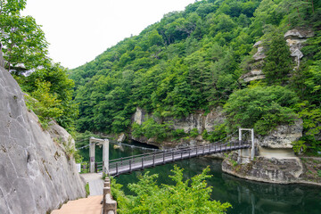 塔のへつりの吊り橋