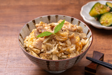 鶏ごぼうの醤油こうじ炊き込みご飯