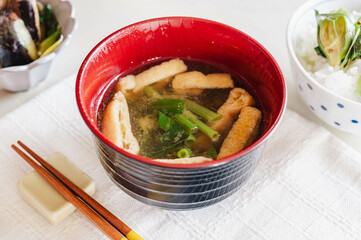 空芯菜と揚げの味噌汁