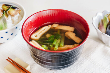 空芯菜と揚げの味噌汁
