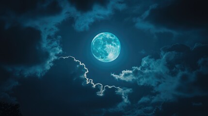 Obraz premium A full moon peeking through a break in the clouds, glowing brightly.