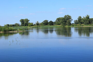 Blick über die Elbe bei Wahrenberg in Sachsen-Anhalt