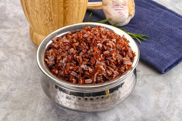 Red steamed rubine rice garnish