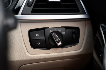 Auto Light Setting on Car Headlight Control