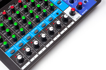 8-channel mixing console for connecting microphones and musical instruments.