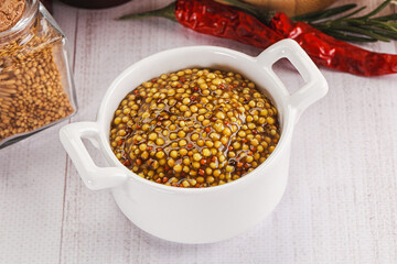 Spicy mustard sauce with seeds