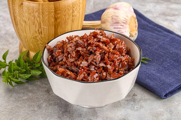 Red steamed rubine rice garnish