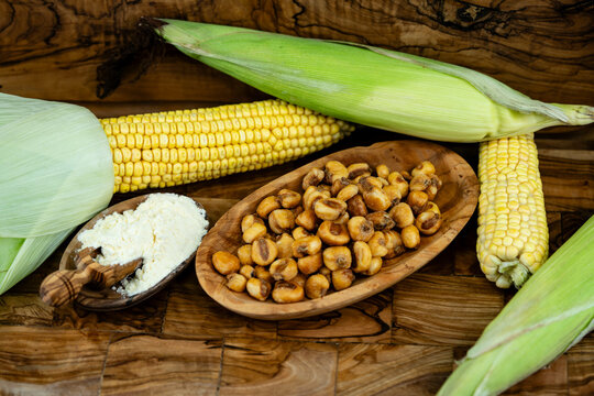 Frisch geernteter Mais Zea mays