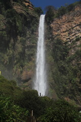 salto do itiquira, cachoeira em formosa, goiás 