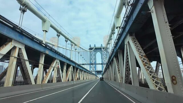 The Manhattan Bridge is a suspension bridge that crosses the East River in New York City, connecting Lower Manhattan at Canal Street with Downtown Brooklyn at the Flatbush Avenue Extension. 