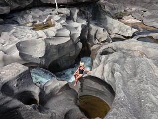 mulher no Vale da Lua, em Alto Paraíso de Goiás, Chapada dos Veadeiros