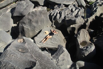 mulher no Vale da Lua, em Alto Paraíso de Goiás, Chapada dos Veadeiros