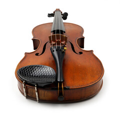 Obraz premium Old violin on a white background