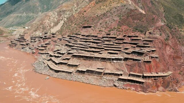 Ancient salt fields of Mangkang in Tibet have a history of 1,300 years.
