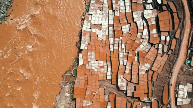 Ancient salt fields of Mangkang in Tibet have a history of 1,300 years.