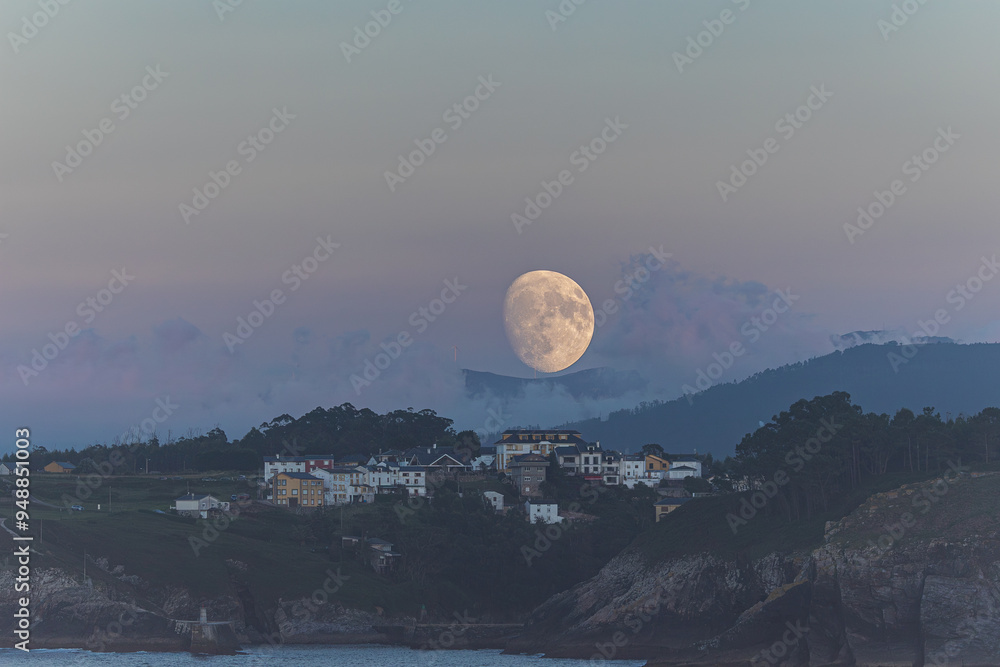 Wall mural playing with the moon and multiple exposure for ideal locations!