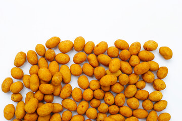 Coconut cream coated peanuts snack
