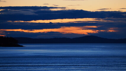 Obraz premium Ferry sea scenery sunset