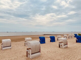 Strand mit Strandkörben