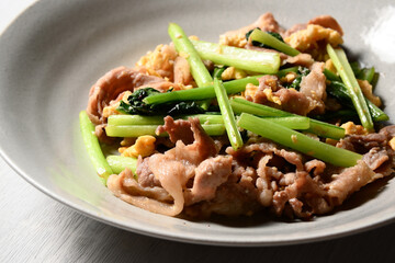豚肉と小松菜の中華風卵炒め