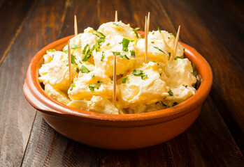 Patatas alioli