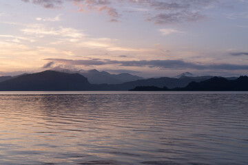 十和田湖の夜明け