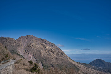 山, 風景, 空, 自然, 山, 雲, 不毛の, 旅行, 景色, 雲, 岩, ヒル, サマータイム, 岩, 雪, 高い, 頂点, 明媚, 低地, 青, 景色, 全景, アウトドア, 徒歩旅行