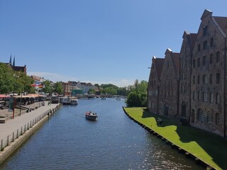 Fototapeta premium canal within the old town